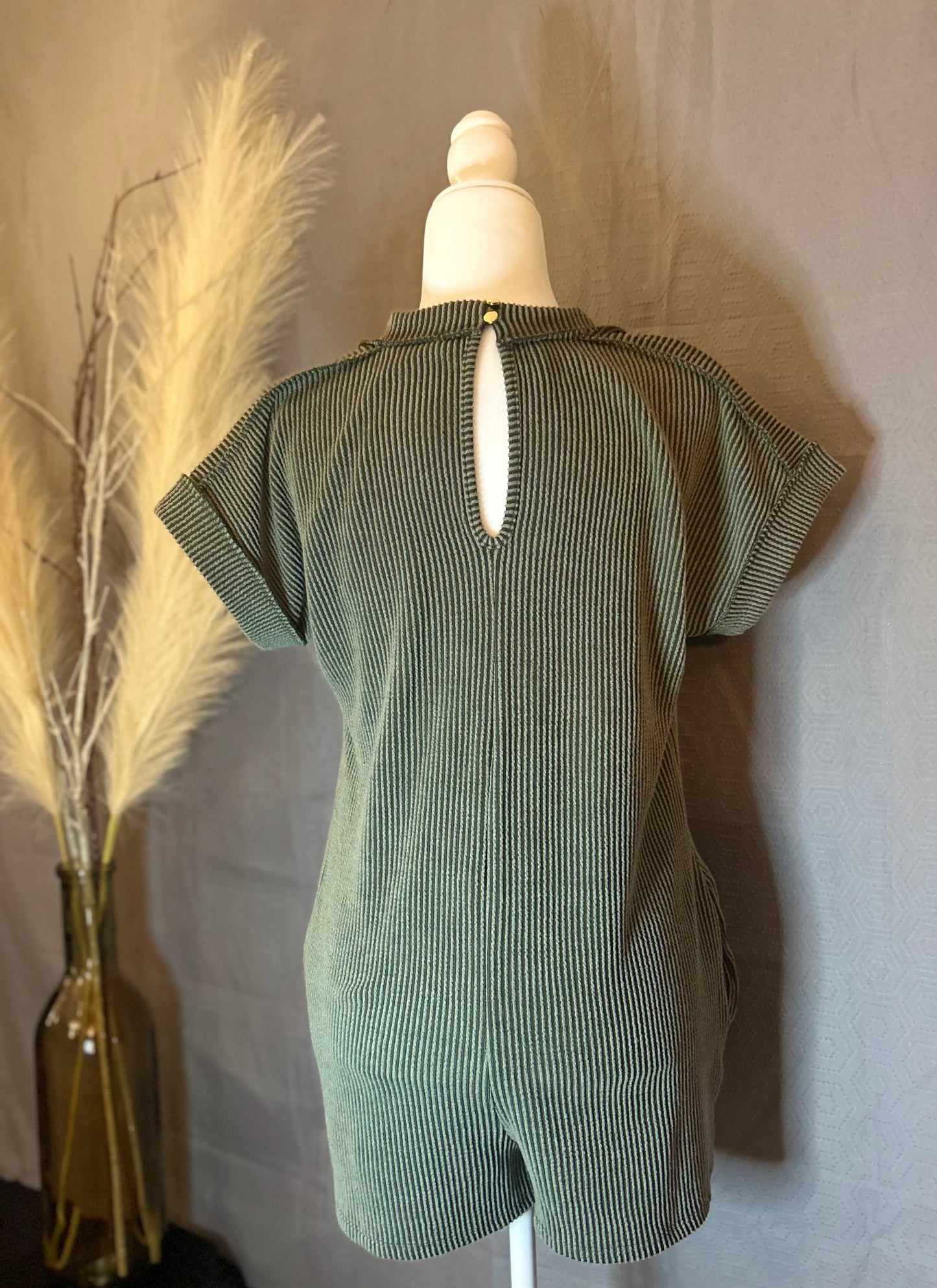 Kaylee Short Sleeve Solid Urban Ribbed Romper W/Pockets(More Colors)