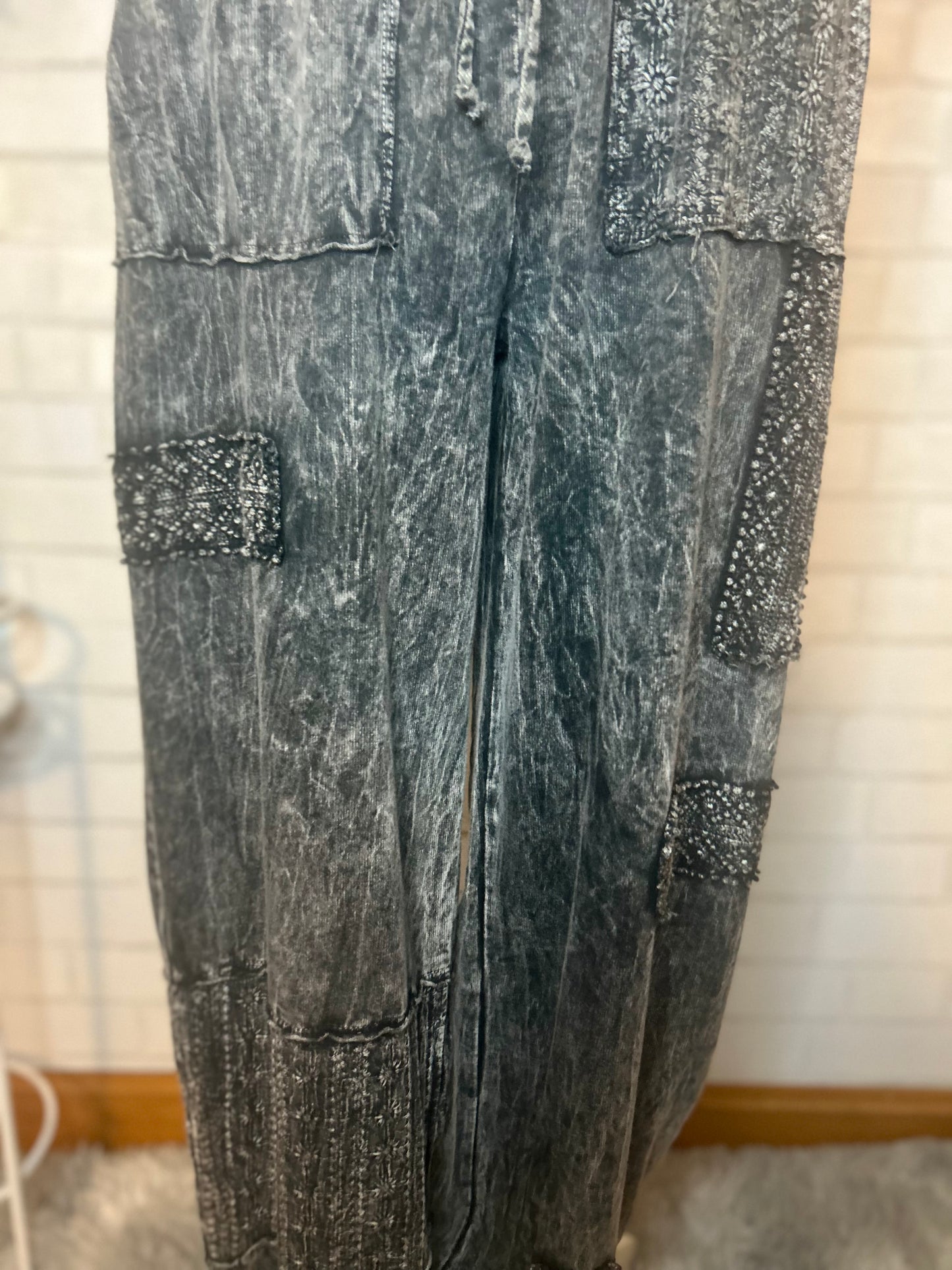 J.Her-MineralWash Eyelet detailed Boho Joggers