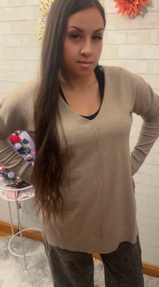 Zenana-Hi-Low Hem V-Neck Center Seam Sweater.