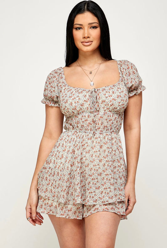 Lily Floral Tie Front Cutout Ruffle Hem
Romper