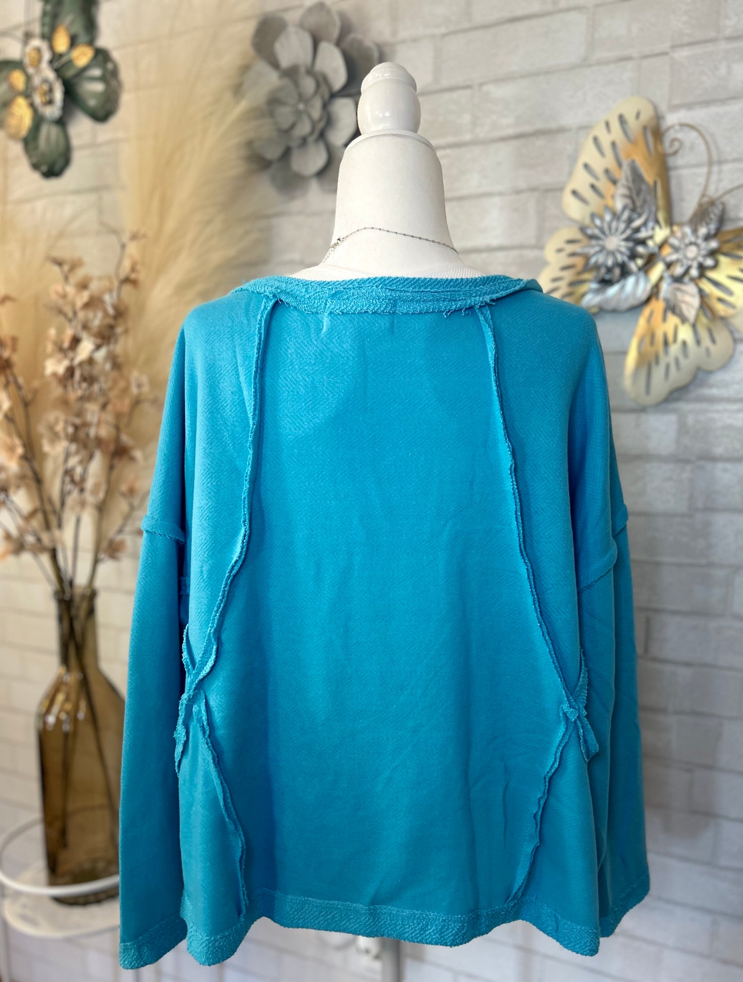 Bucket List-Oversized Solid Raw Edge Detail Long Sleeves
Top